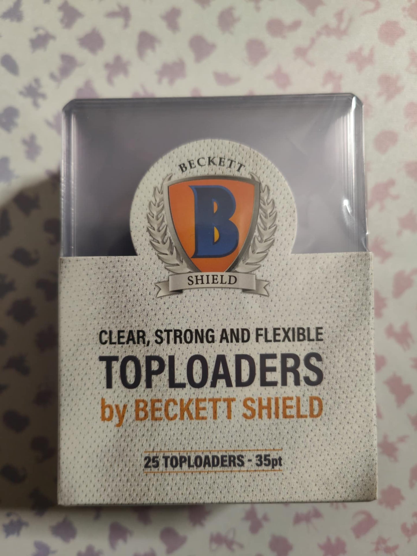 Beckett Shield - 25 Toploaders 35pt